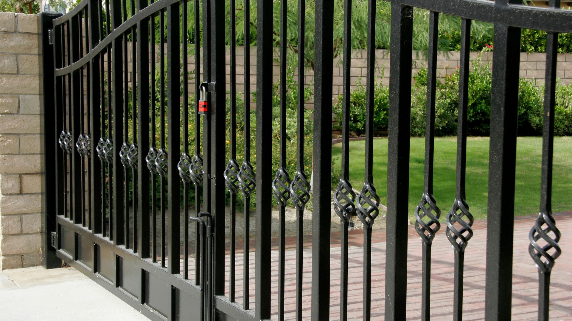 How Can Custom Gates Transform Your Property's Entrance?