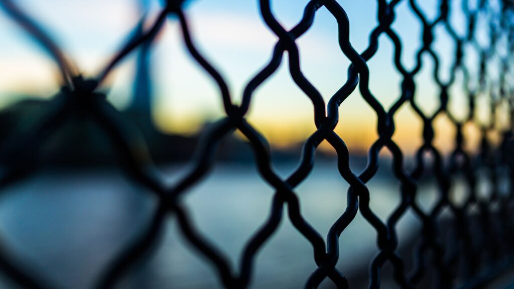 Comprehensive guide to chain link fencing, including installation, maintenance,and customization options